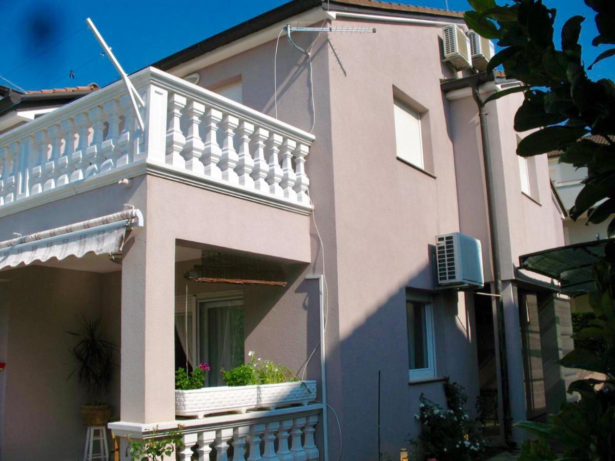 Zsa Zsa Holiday Home Srima Exterior photo